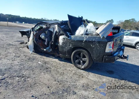 2018 Ram 1500 Express 4X2 6'4 Box из США, поврежденный, VIN 1C6RR6FT8JS101298